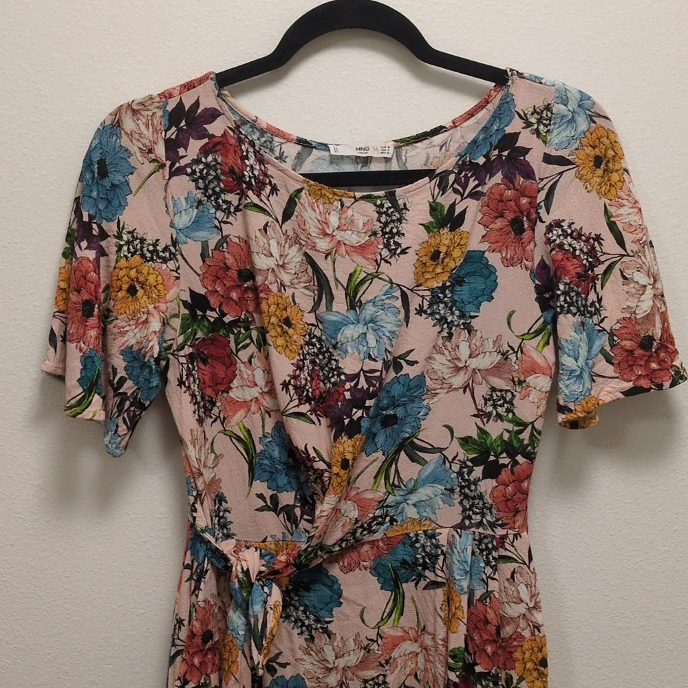 Chic MNG Casuals Floral Mini Dress - Effortless Elegance - Fun - Flirty - EUC - Picture 6 of 11